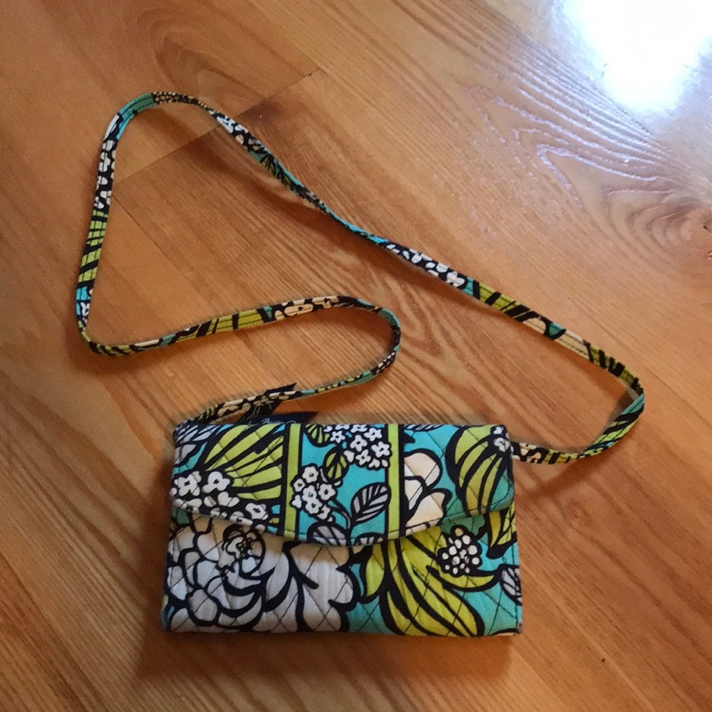 Vera Bradley crossbody wallet